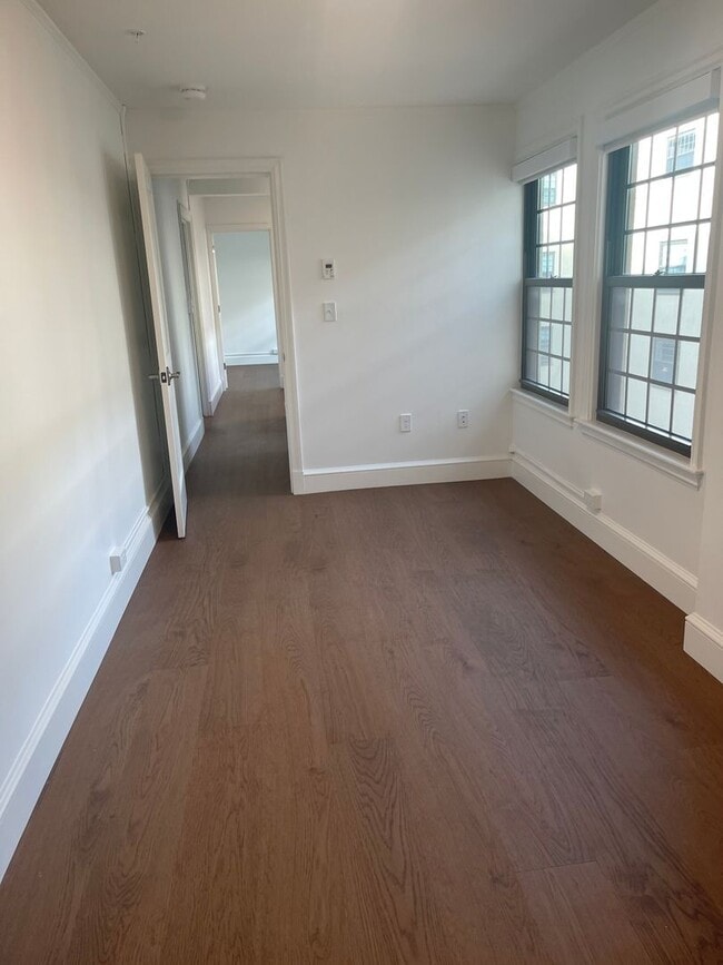 Photo - Harvard Square Brande new Super Sunny AWESOME studio 1 free Month Students ok