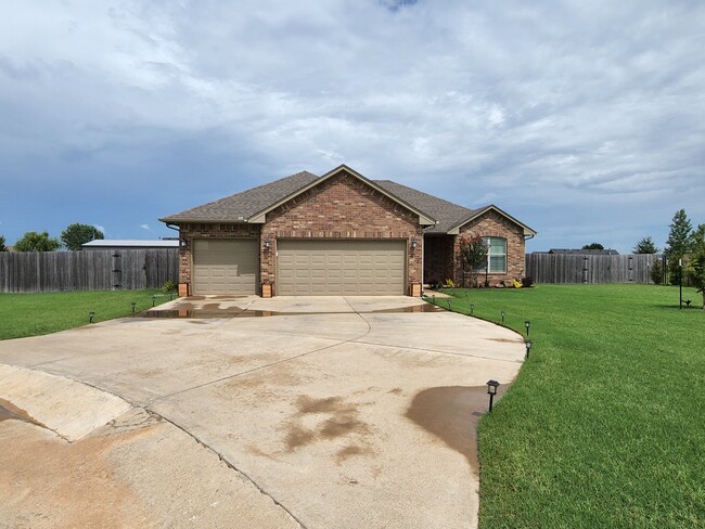 10905 Marion Dr