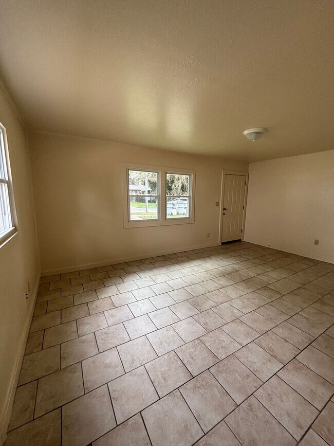 Photo - AFFORDABLE 2BR SINGLE FAMILY HOME, HARD SURFACE FLOORS, STAIR LESS, SIDE DRIVE, GARAGE