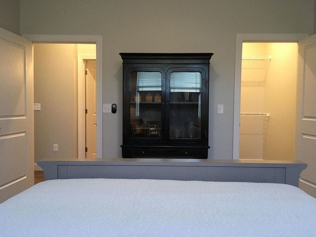 Photo - Hopkins Commons (55+ Active Living)