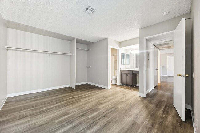 Woodcreek Apartments
