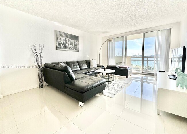 Photo - 1500 Bay Rd Unidad 820S