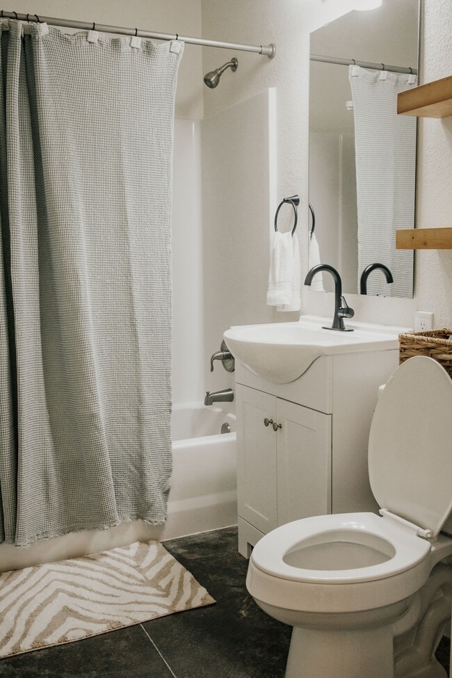 Downtown Lofts All Inclusive! Jonesboro, AR