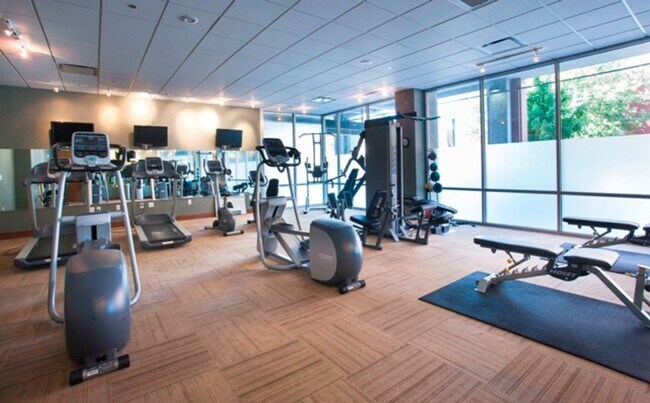 Photo - River Market Tower - Unit 1302 Unidad 1