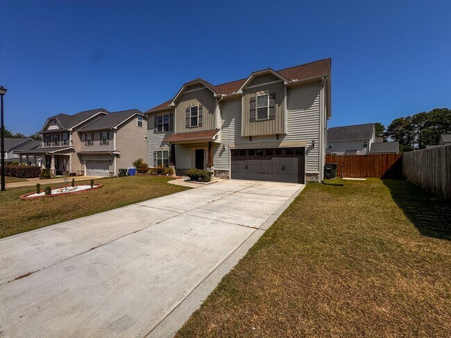 Photo - Beautiful 4 Bed 3.5 Bath Home in Jack Britt School District