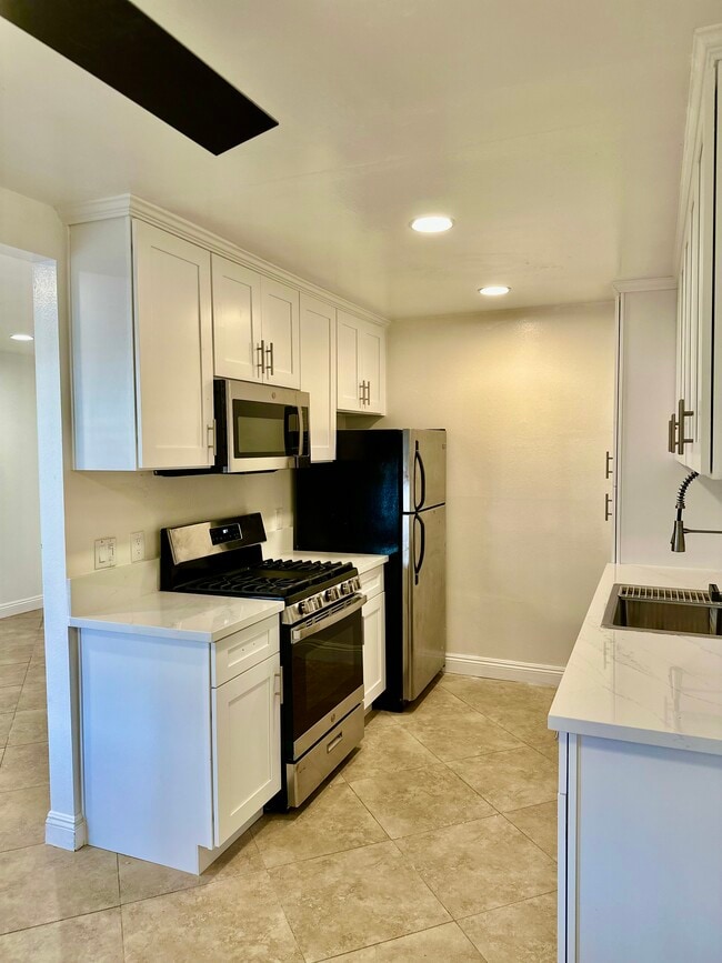 Photo - 1001 W Stevens Ave Condo Unit #323