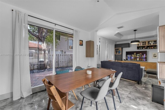 Photo - 9030 SW 162nd St