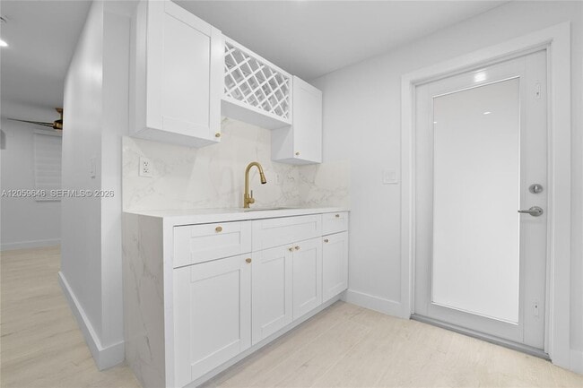 Photo - 129 SW 9th Ave Unit 3