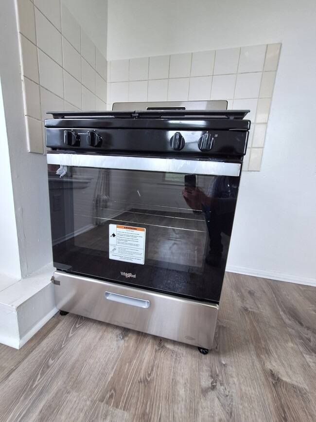 Photo - 98 Main St Unit Apt 2R