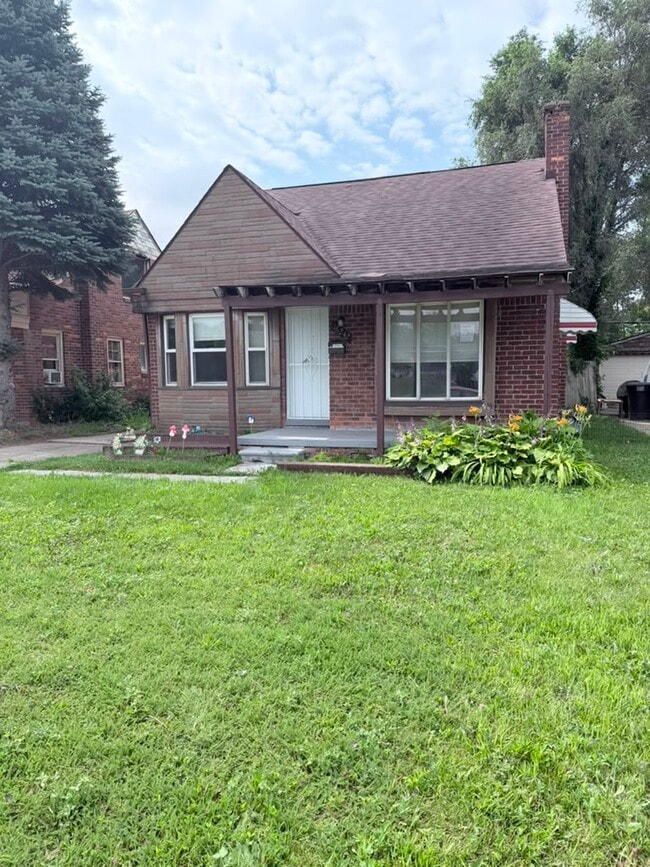 Photo - 16242 Bringard Dr