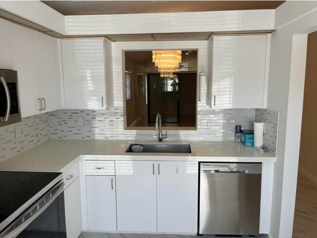 Photo - 8107 Windgate Dr