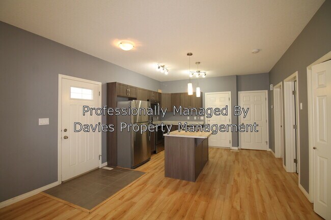 Photo - 16119-16141 141 St NW Unit MAIN