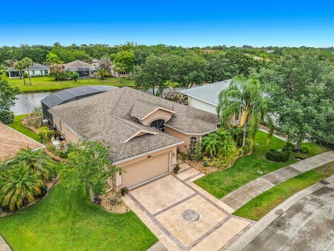 Photo - 1343 Shoreline Cir