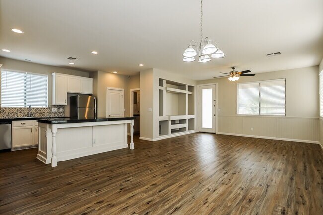 Photo - 20925 214th Pl