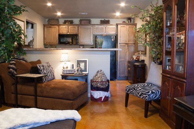 Fox Run Apartments- Utilities Included!