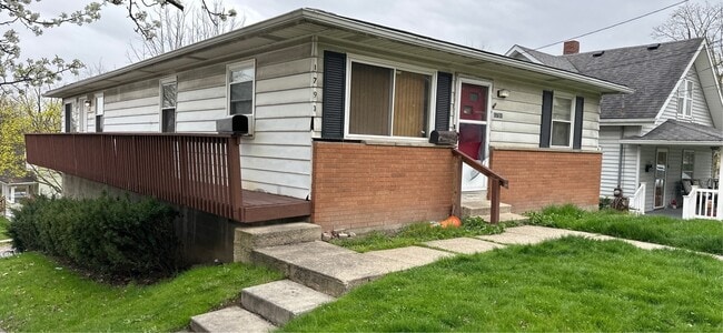Photo - 1791 Manchester Rd Unit 1