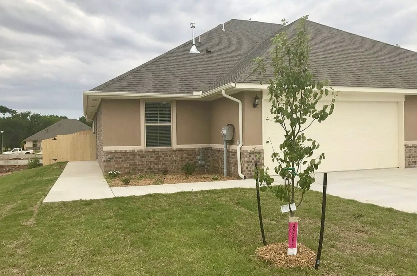 Beautiful 3 Bed 2 Bath Duplex!! - Beautiful 3 Bed 2 Bath Duplex!! House