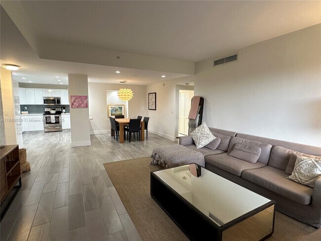 Photo - 201 Crandon Blvd Unidad 302