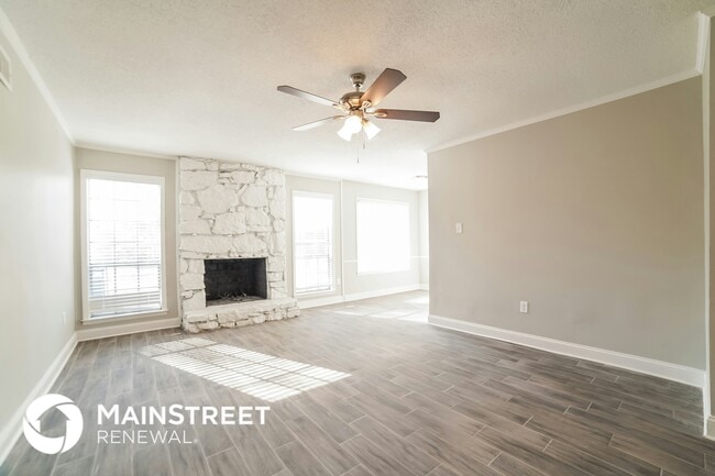 Photo - 1811 Tissington Dr