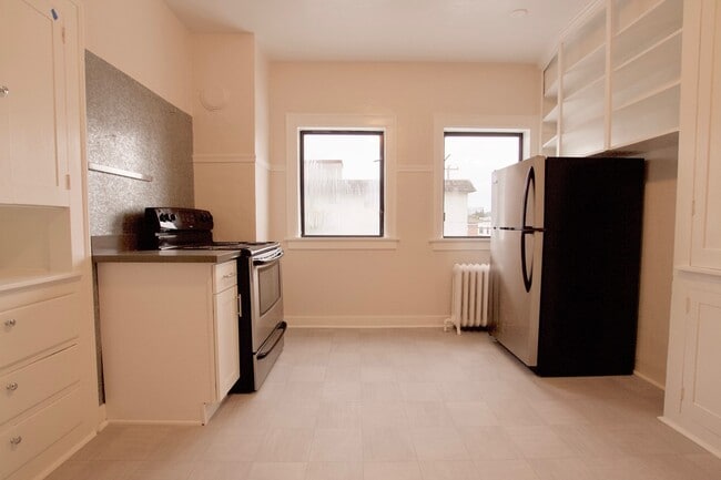 Photo - Rain City Unidad 6414 -  S (South)