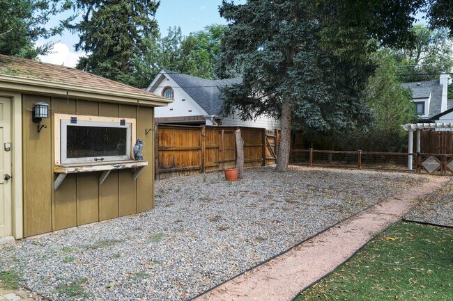 Photo - 1040 Newport St