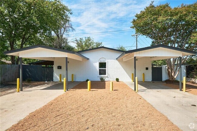 Building Photo - 8602 Fireside Dr Rental