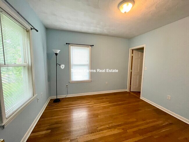 Photo - 23 Renfrew St Unit 1