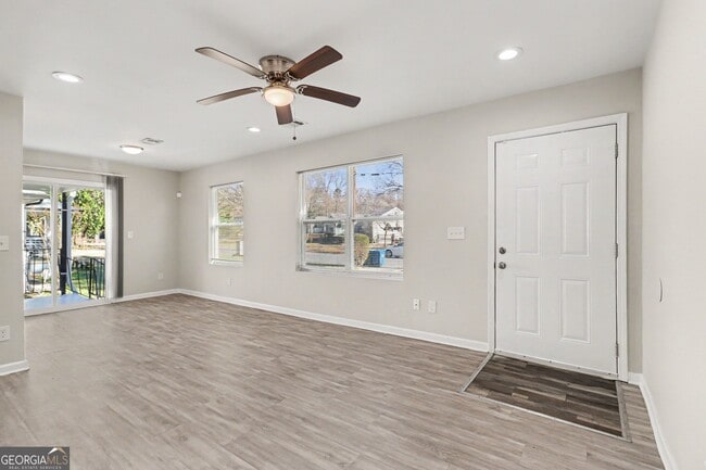 Photo - 2117 Blayton Ln SE