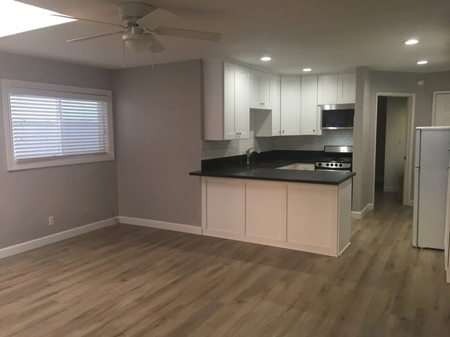 Photo - Amazing 1 bedroom unit in San Clemente! Unidad D