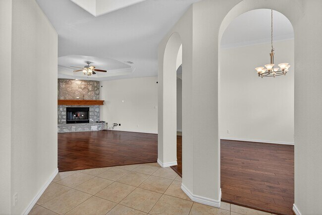 Photo - 114 Friend's Wood Ave