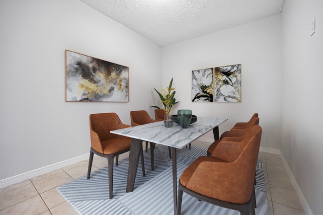 Photo - 875 Wonderland Road South