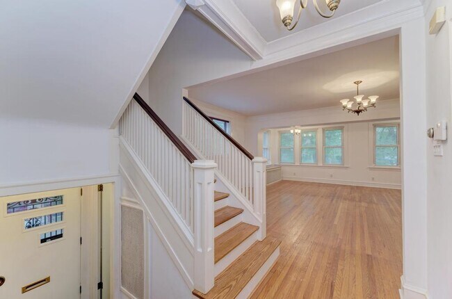 Photo - 6833 S Cregier Ave