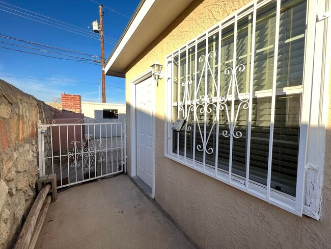 Photo - 2713 Fir St Unit B