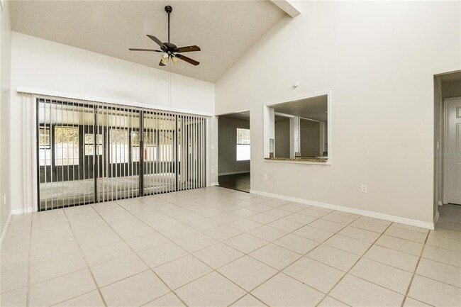 Photo - 709 Del Rio Way
