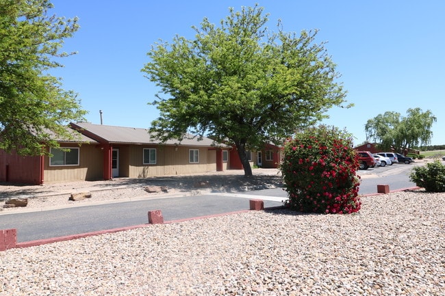 Apartments For Rent Santa Rosa, NM - Cinnamon Ridge Apartments