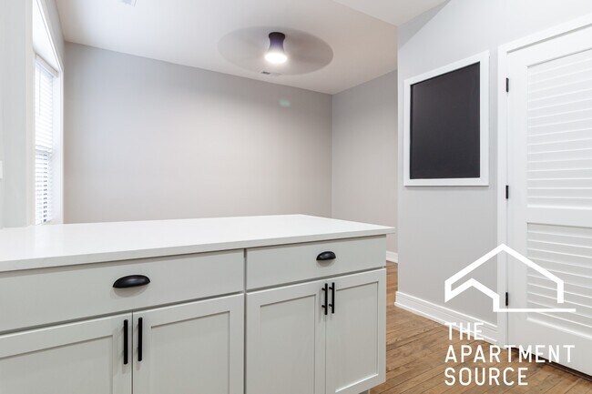 Photo - 3842 N Wilton Ave Unit 1