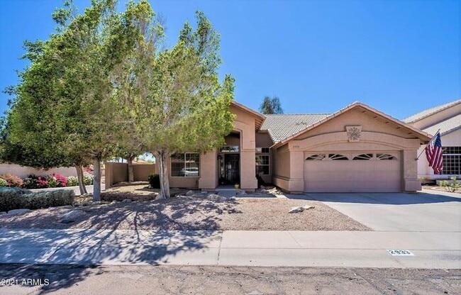 Building Photo - 4 Bedroom Home in the Heart of Ahwatukee for Rent