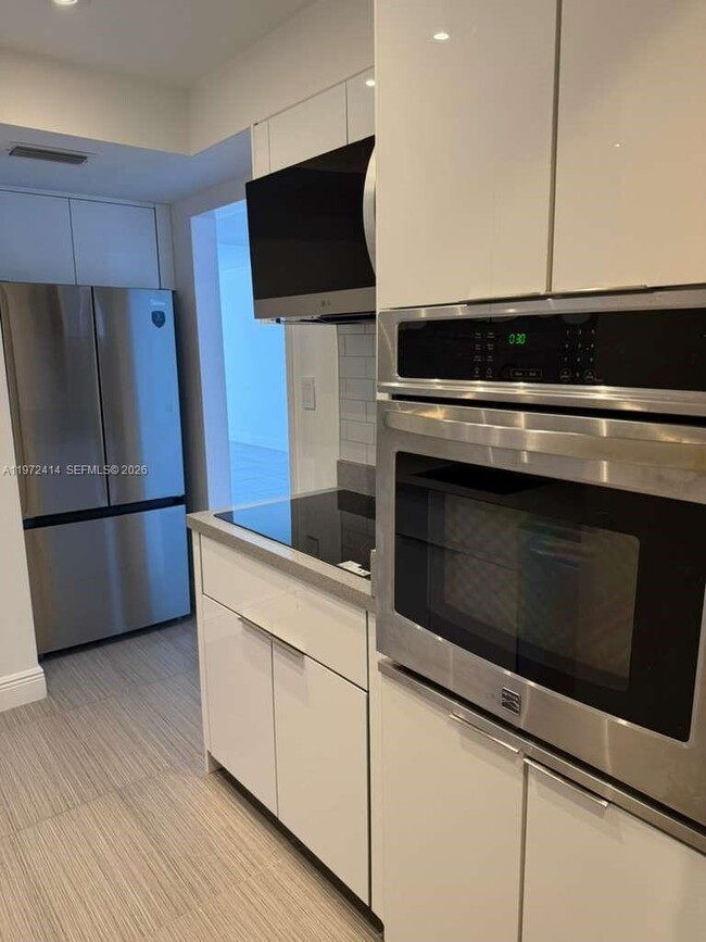 Photo - 1200 West Ave Unit 406