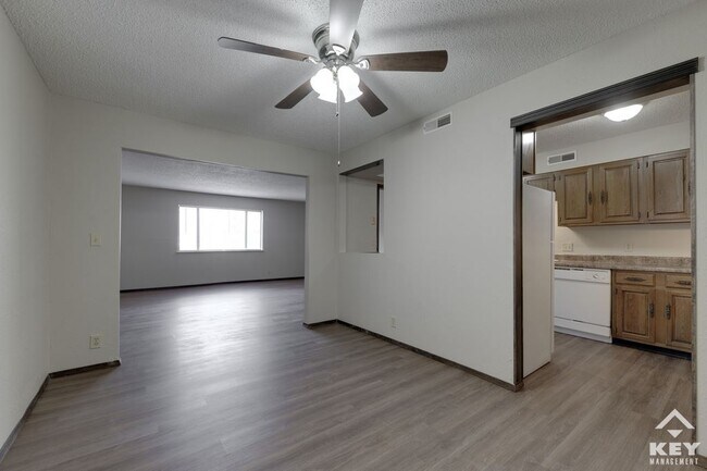 2 bedroom, 2 bath apartment - Pheasant Run Apartments