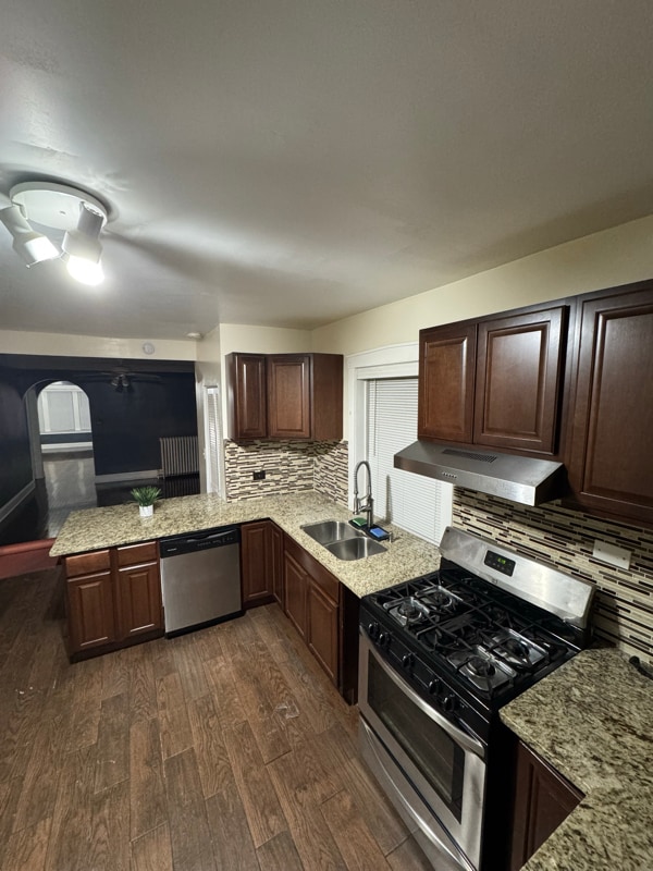 Building Photo - 3904 N Nora Ave