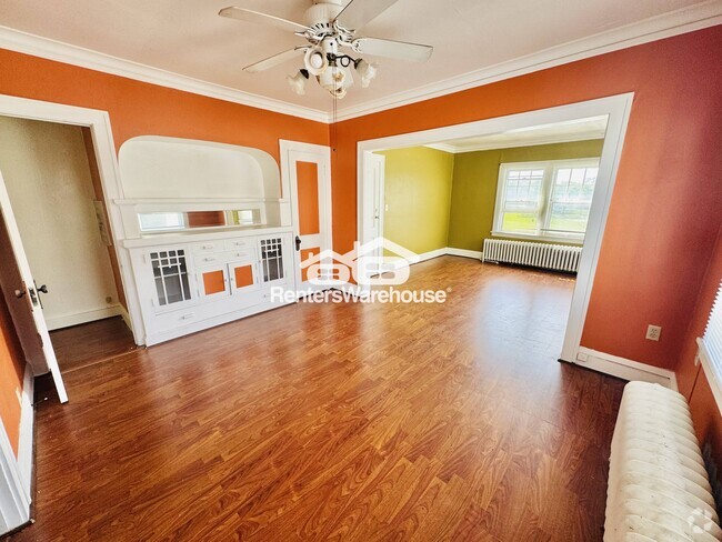 Building Photo - 3925 Chicago Ave Rental