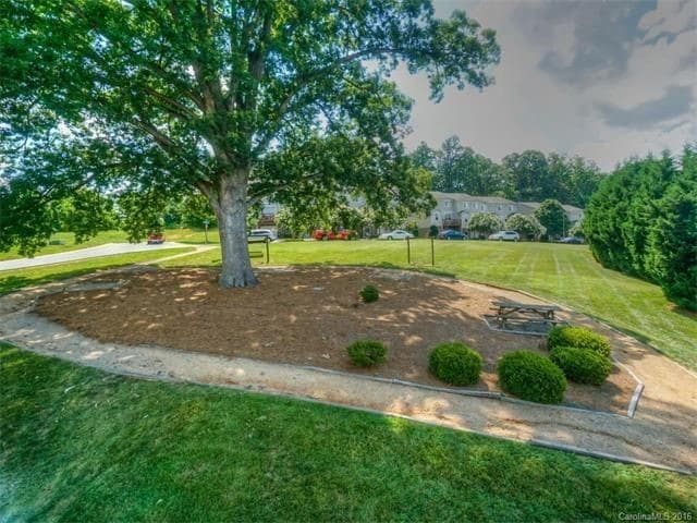 Photo - 107 Forest Ridge Rd