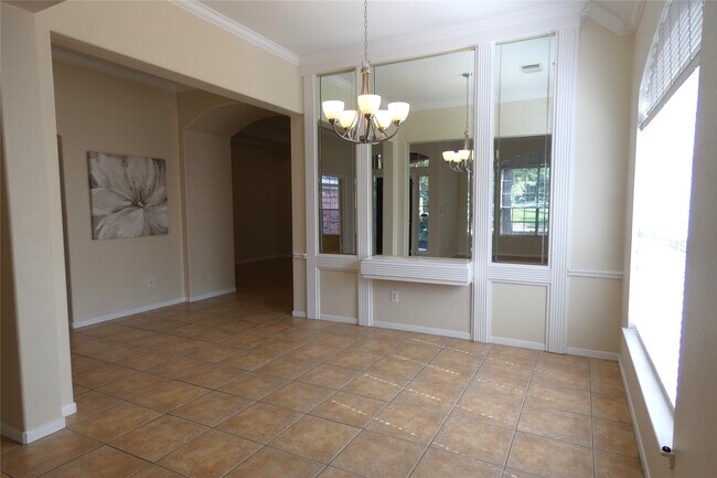 Photo - 123 N Acacia Park Cir
