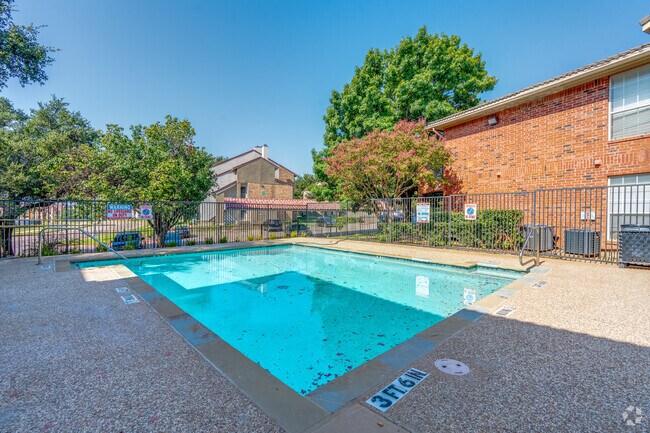Relaxing Pool