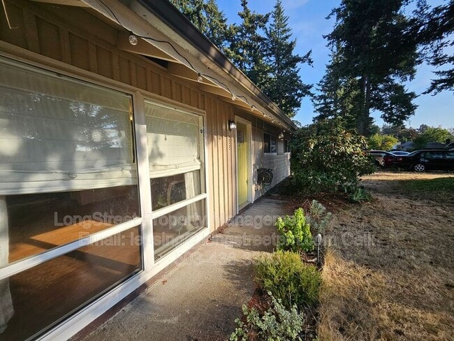 Photo - 622 SE 137th Ave