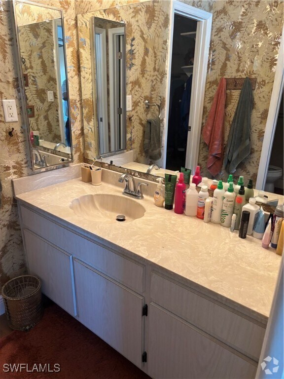 Building Photo - 4117 SE 19th Pl Unit 207 Rental