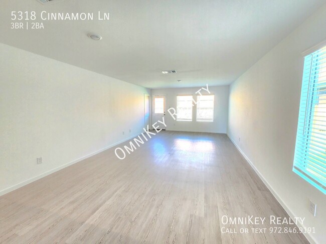 Photo - 5318 Cinnamon Ln