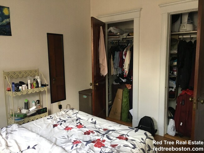 Photo - 1722 Beacon St