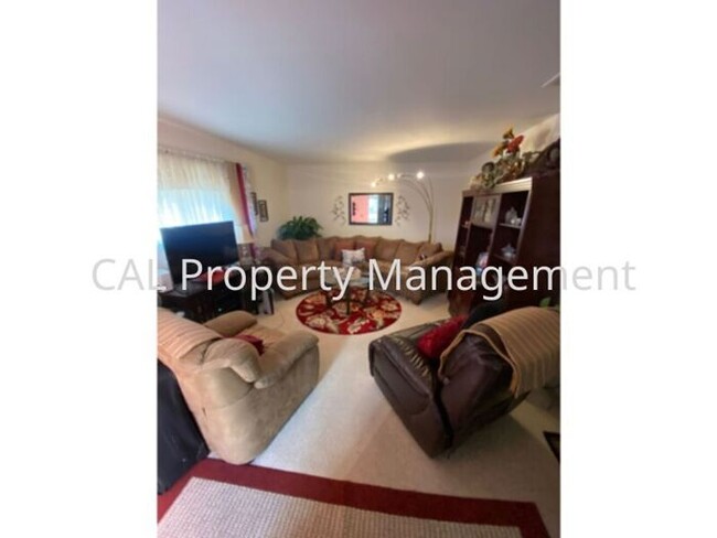 Charming 2 bedroom apartment! - Charming 2 bedroom apartment!