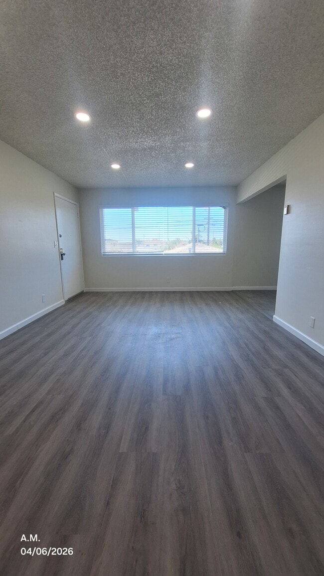 Photo - 13322 Cordary Ave Unidad B